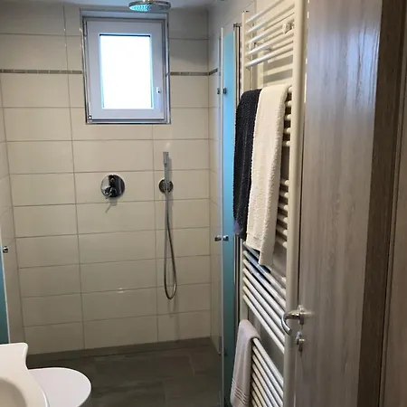 Messe-zimmer Tus-treff 2